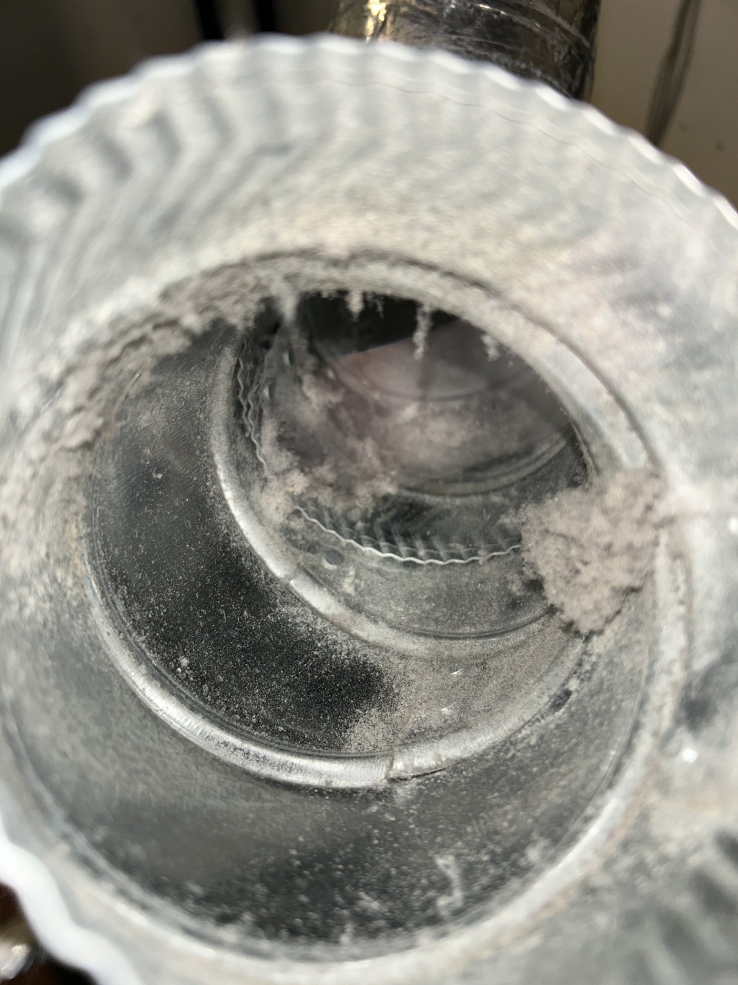 Conduit avant nettoyage
